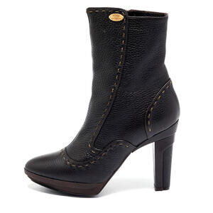 FENDI Black 37.5/7.5 Textured Leather Selleria Ankle Boots Architectural Heels